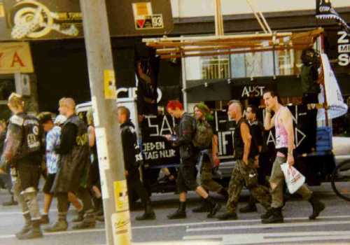 Punks on the move - APPD Demo 1997